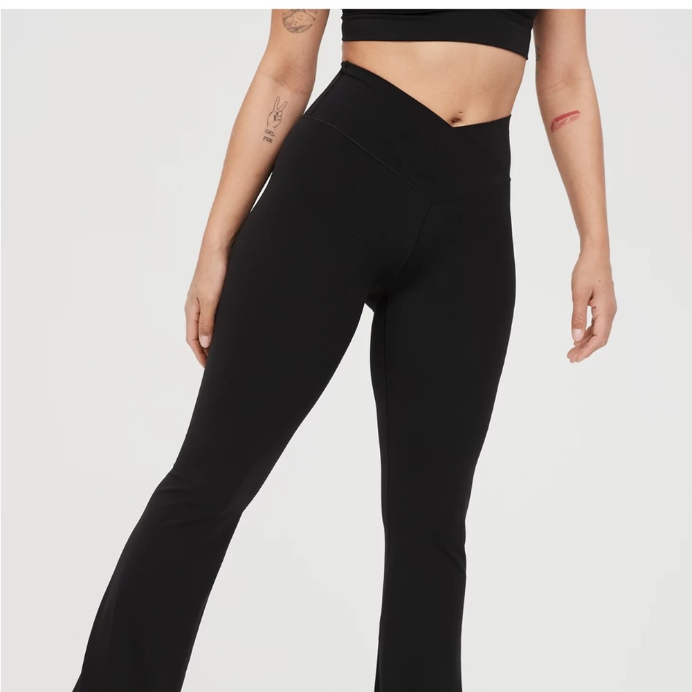 OFFLINE By Aerie Real Me Flare High Rise High Waisted Yoga Pant Legging Size XS